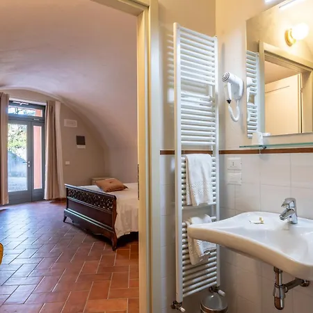 Hotel Relais Corte Baruzzo Volta Mantovana
